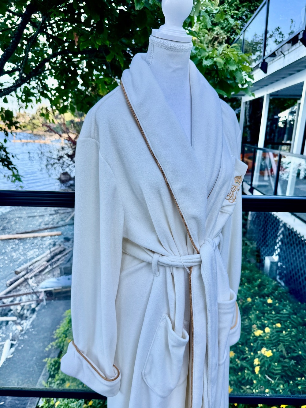Lauren Ralph Lauren NWT Cream w Gold Trim Microfleece Monogrammed Robe XL - Picture 3 of 12